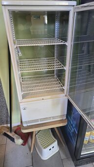 Chladnicka na koláče - 2