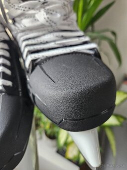 Hokejové korčule CCM Next 44,5 - 2