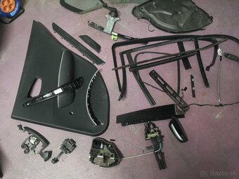 BMW E87 - Diely pravých zadných dverí - 2