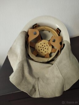 Hasičská helma zo 70 - tých rokov - 2