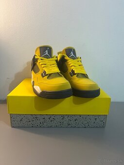 Jordan 4 Retro Lightning - 2