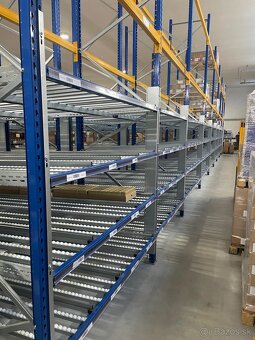 Výpredaj skladu–Kompletný regálový systém 40 m Jungheinrich - 2