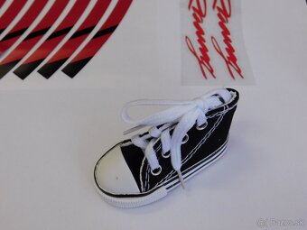 Predám mini tenisku a polepy CBR - 2