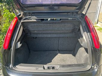 Fiat Punto Grande - 2