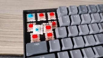Predám keychron K4 gateron G11 optical red - 2