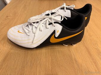 Kopačky Nike. - 2