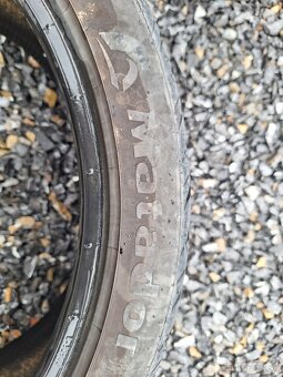 225/40 R18 - 2