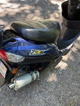 Skúter Adamoto znen 50ccm - 2