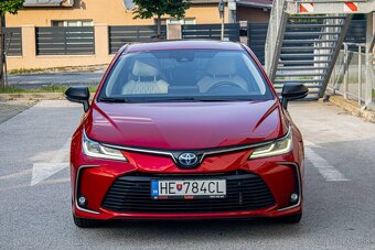 Toyota Corolla sedan 1.8 Hybrid e-CVT Style Tech - 2