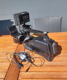 Sony HXR-MC2000E 64 Gb - 2