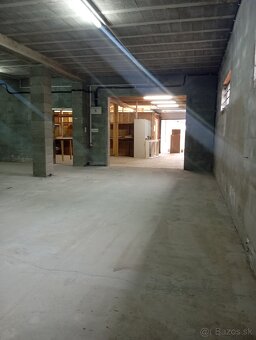 Obytný dom, sklady, kancelária - 2