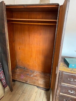 Darujeme staru skrinu ( chata ) - 2