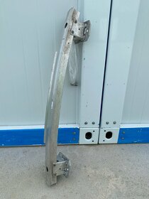 Výstuha nárazníka BMW X3 2017 - 2