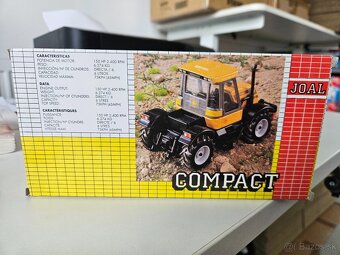 Vzácny Model traktor JCB Fastrac 155-65 - 2