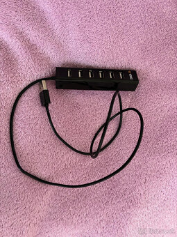 Predám viaceré nabíjačky, káble atď. - 2