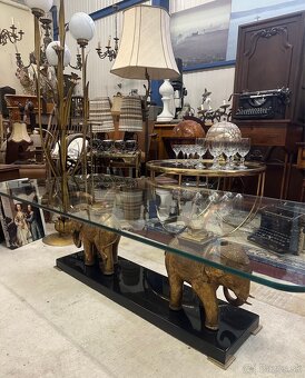 Konferenčný stolík so sklom - 2