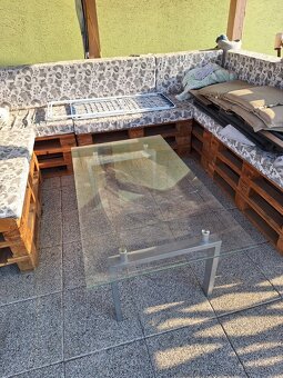 Predám sklenený konferenčný stolík - 2