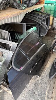 bmw e90 e91 dvere - 2