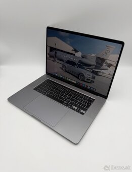 MacBook Pro 16" 2019 CTO Space Gray + ZÁRUKA - 2