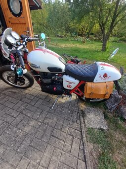 TRIUMPH THRUXTON - 2
