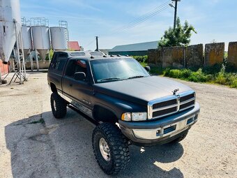 Dodge Ram 1500 V8 5,9 4x4 - 2