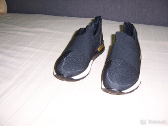 dámske teniskyč. 38 - 2