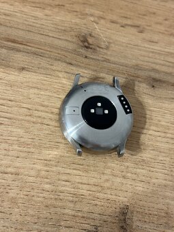 Garmin Vivomove HR - 2