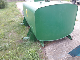 Nádrž,cisterna - 2