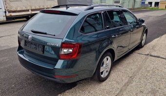 Škoda Octavia Combi 2.0 TDI Ambition - 2