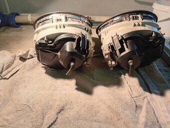 Predám svetlomety - 2