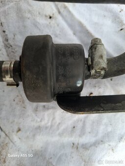 Predám hadice vzduchu na Audi A8d2 - 2