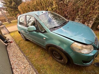 Predam havarovane Suzuki SX4 - 2