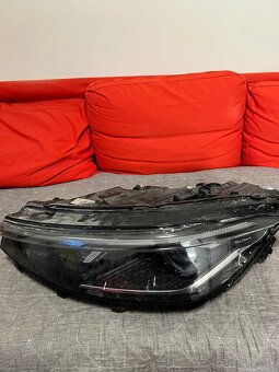 Predné ľavé svetlo passat b9 - 2