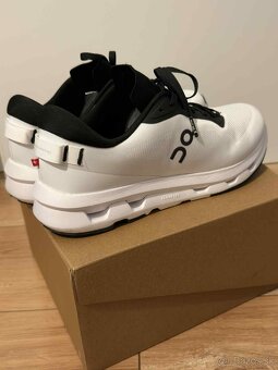 Tenisky ON Cloudzone 44 - 2