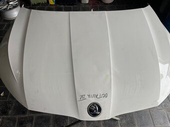 Narazniky,kapoty atd - 2