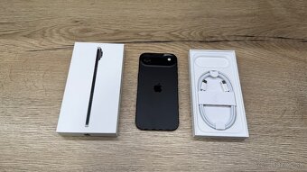 iPhone Air 256 GB kozmický čierny - 2