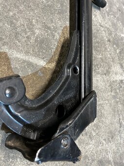 Zdvihák Bmw e34 - 2