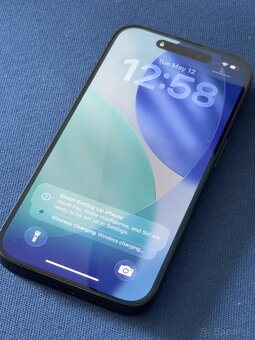 Predám úplne NOVÝ iPhone 15 Pro - 256GB - 2