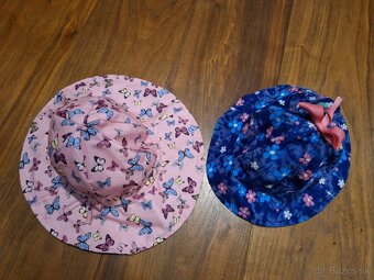 2x klobúčik - 2