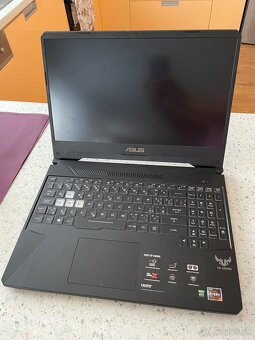 ASUS TUF herný notebook - 2