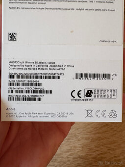 Predám iPhone Apple SE 2020 128 GB čierny - 2