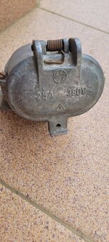 retro zásuvka - 2