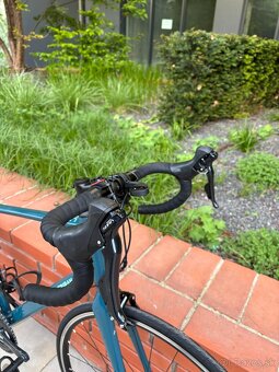 Dámsky cestný bicykel Triban Regular TRIBAN – veľkosť L - 2