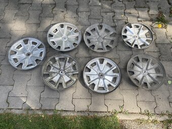 Poklice kol Škoda 110R, 7 kusu - 2