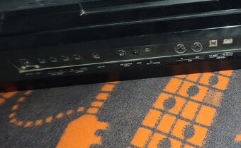 Yamaha PSR-S775 - 2