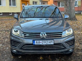 Volkswagen Touareg 3.0 TDI V6 3xR-Line - 2
