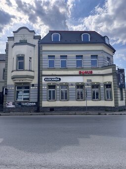 🔑 Na prenájom obchodné priestory – centrum Vrútky - 2