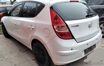 predám MOTOR G4FA HYUNDAI i30 1.4i 2009 KAPOTA, ZADNÉ SVETLO - 2