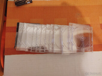 (14)  CD, DVD a obaly - 2