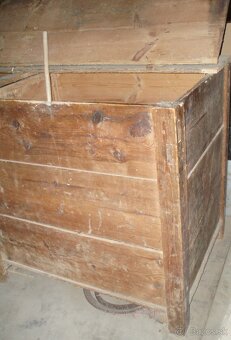 truhlicu - štrich na obilie - 2